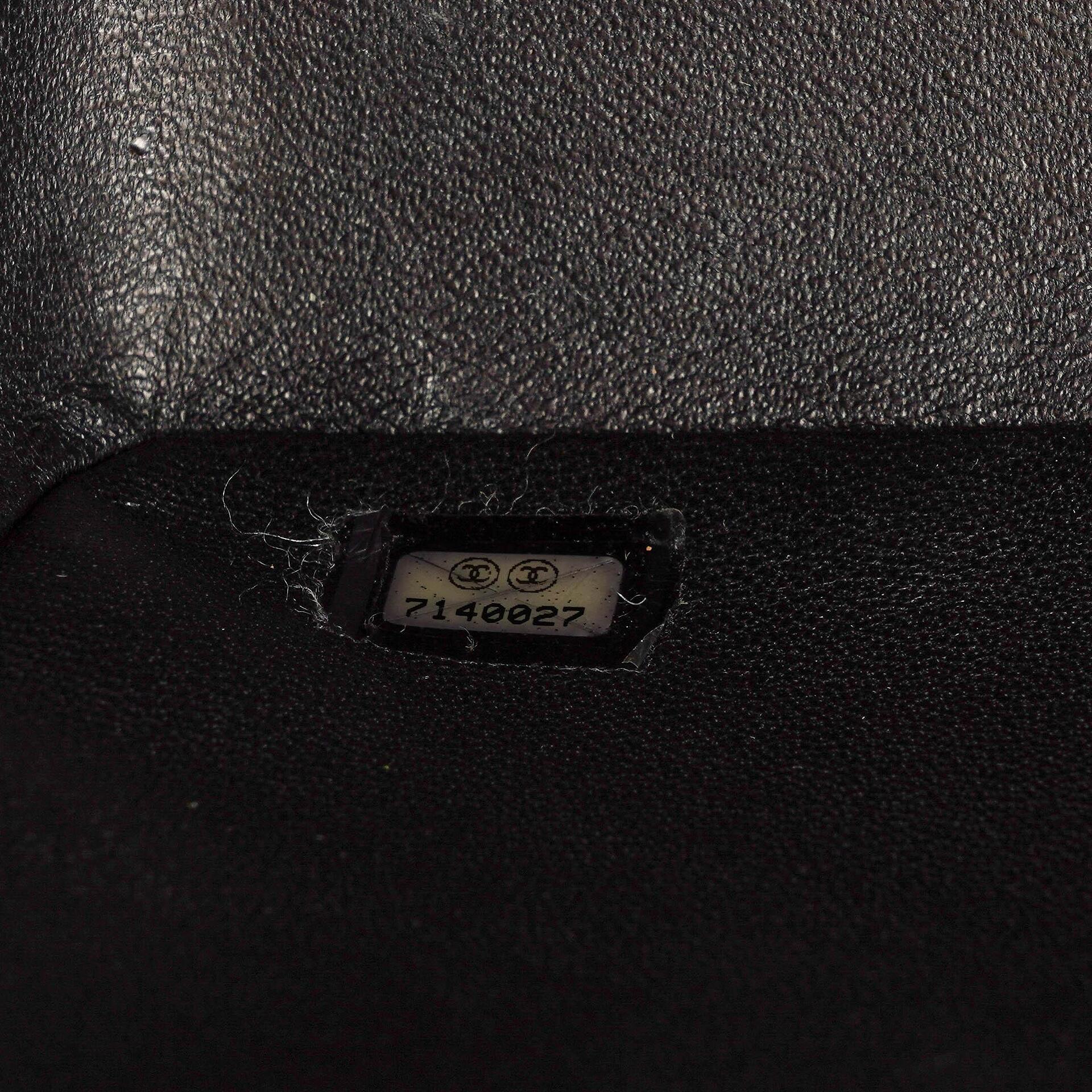 Chanel Maxi Jumbo Classic Single Flap Bag aus schwarzem gestepptem Lammleder mit 24K vergoldeter Hardware
