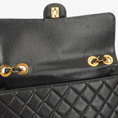 Chanel Maxi Jumbo Classic Single Flap Bag aus schwarzem gestepptem Lammleder mit 24K vergoldeter Hardware