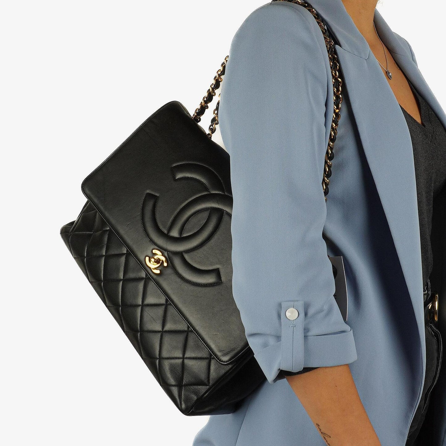 Chanel Classic Maxi Jumbo Single Flap Bag aus schwarzem gestepptem Lammleder mit 24K vergoldeten Beschlägen