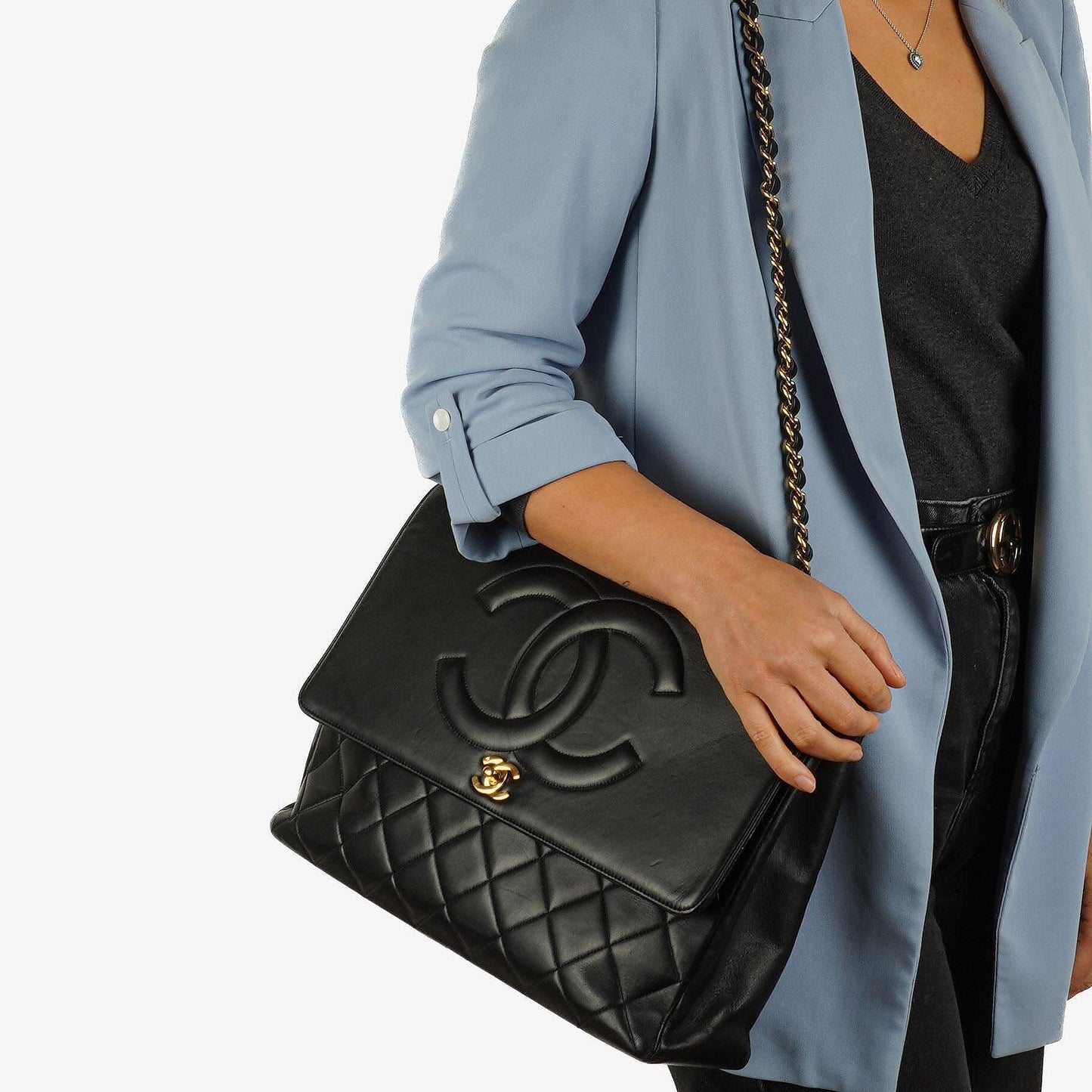 Chanel Classic Maxi Jumbo Single Flap Bag aus schwarzem gestepptem Lammleder mit 24K vergoldeten Beschlägen