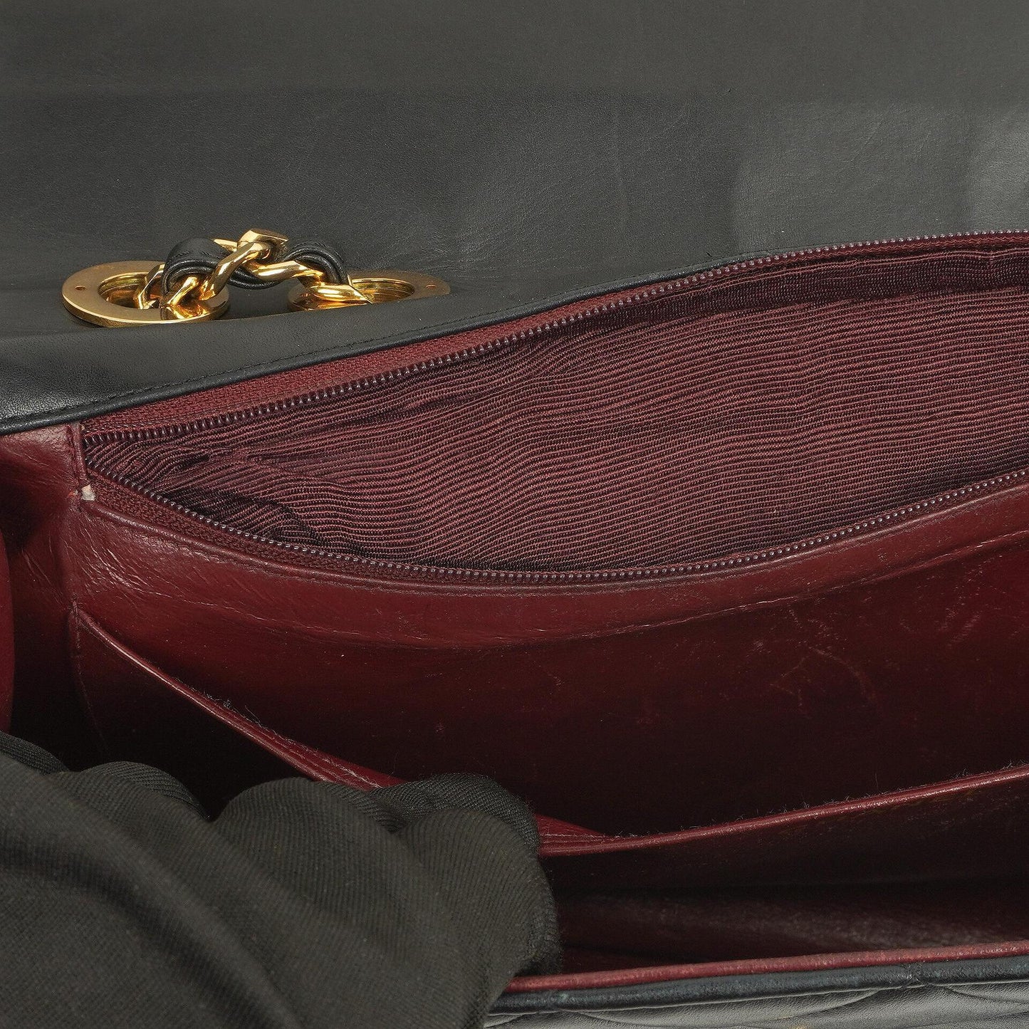 Chanel Classic Maxi Jumbo Single Flap Bag aus schwarzem gestepptem Lammleder mit 24K vergoldeten Beschlägen