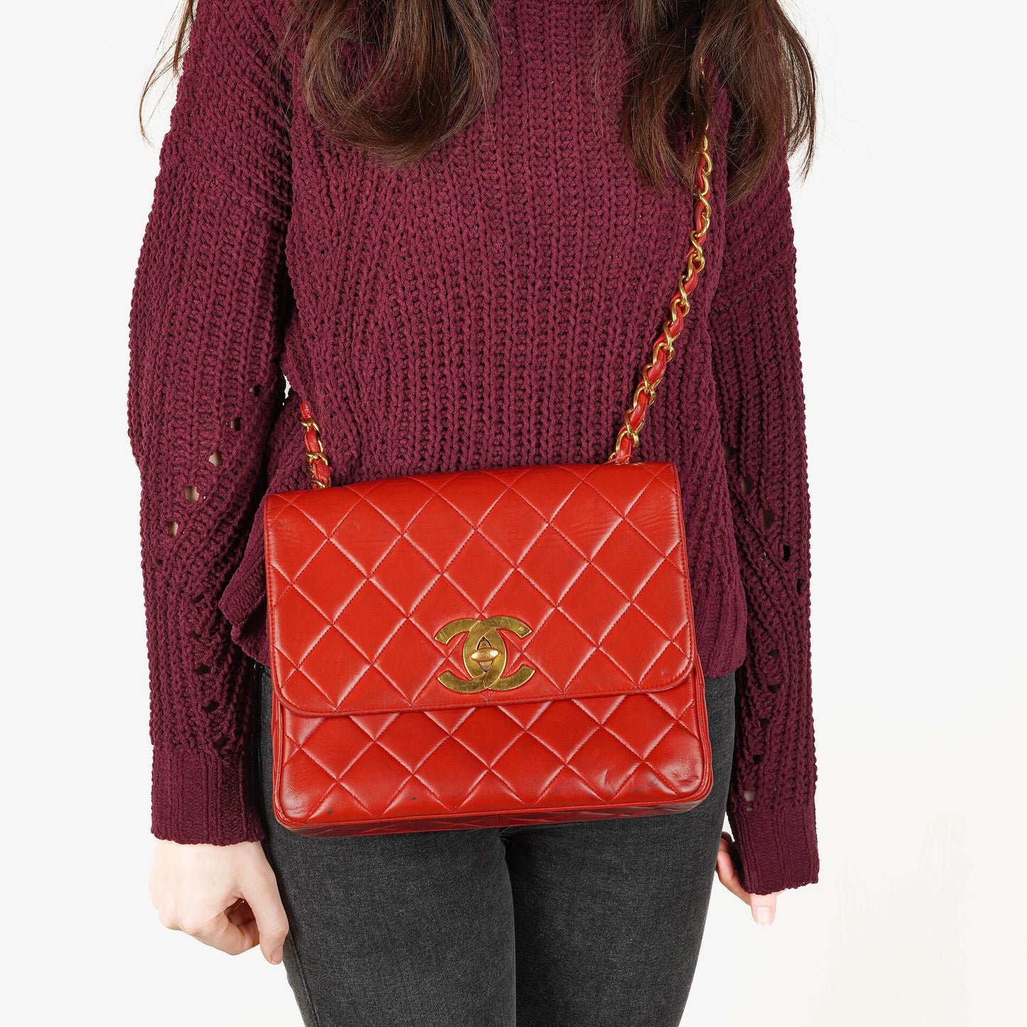 Chanel Maxi Logo Klappentasche in Rot Gestepptes Lammleder und 24k Vergoldeten Beschlägen