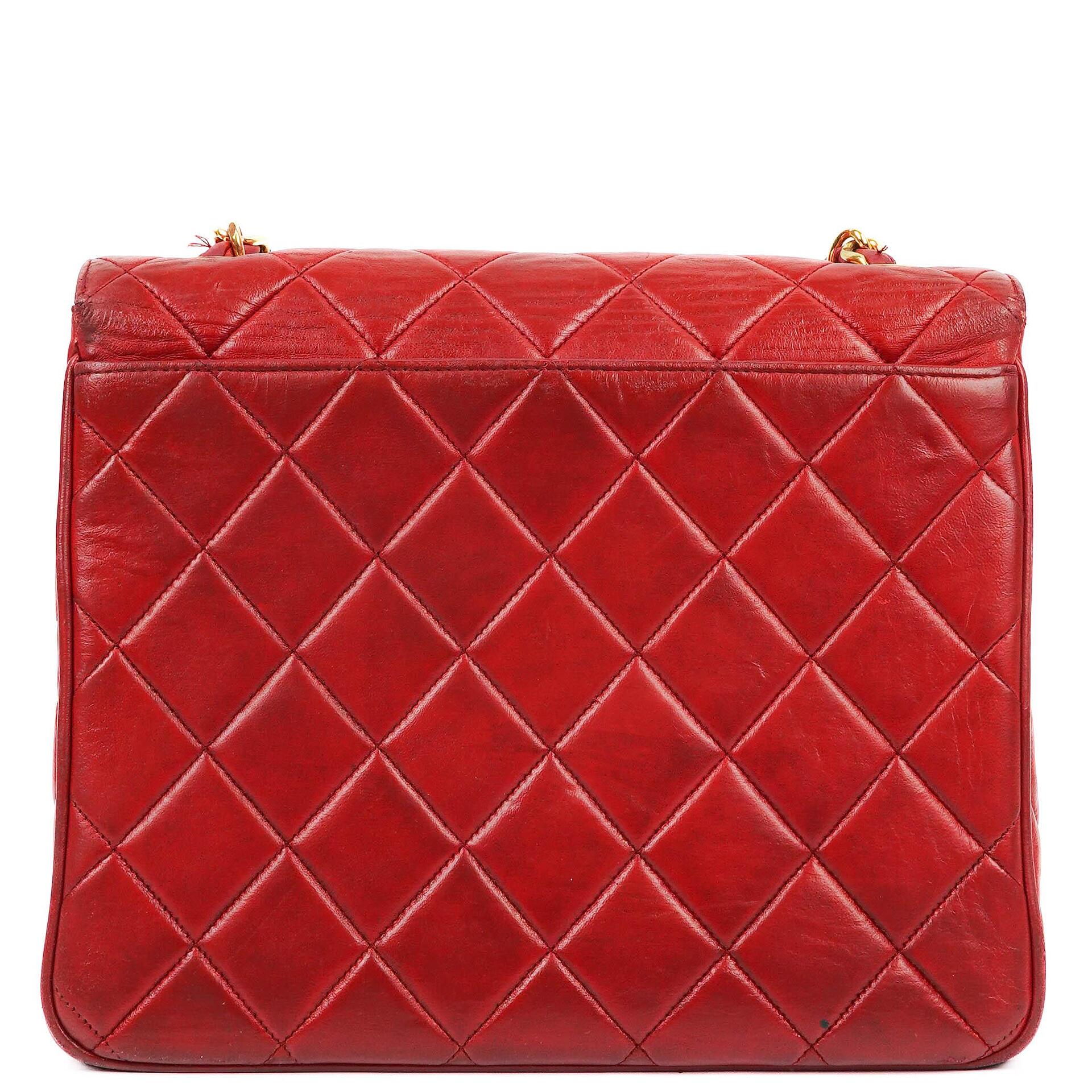 Chanel Maxi Logo Klappentasche in Rot Gestepptes Lammleder und 24k Vergoldeten Beschlägen