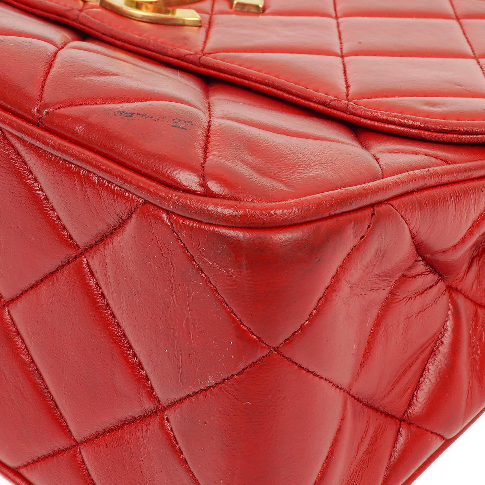 Chanel Maxi Logo Klappentasche in Rot Gestepptes Lammleder und 24k Vergoldeten Beschlägen