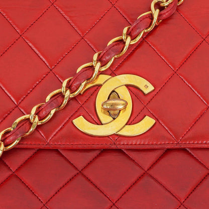 Chanel Maxi Logo Klappentasche in Rot Gestepptes Lammleder und 24k Vergoldeten Beschlägen