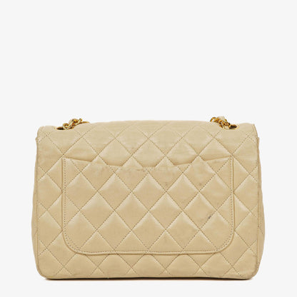 Chanel Maxi Logo Full Flap Tasche aus beigem gestepptem Leder mit 24K vergoldeten Beschlägen