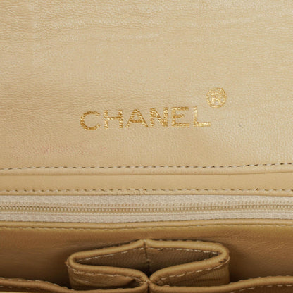 Chanel Maxi Logo Full Flap Tasche aus beigem gestepptem Leder mit 24K vergoldeten Beschlägen