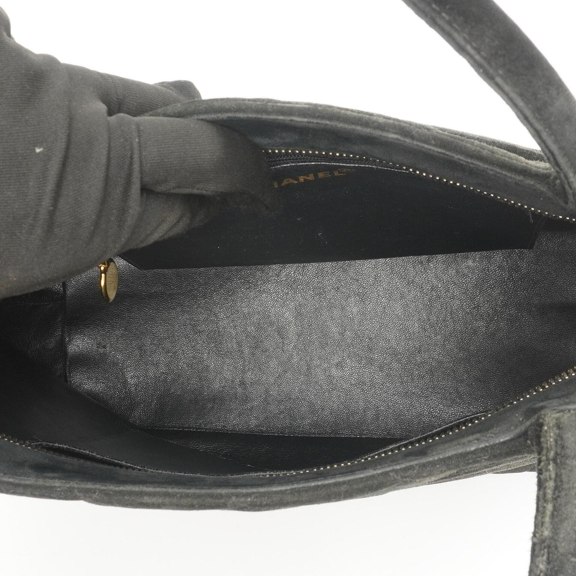 Chanel Medaillon Vintage Tote Tasche In Schwarz Gepolstertem Wildleder