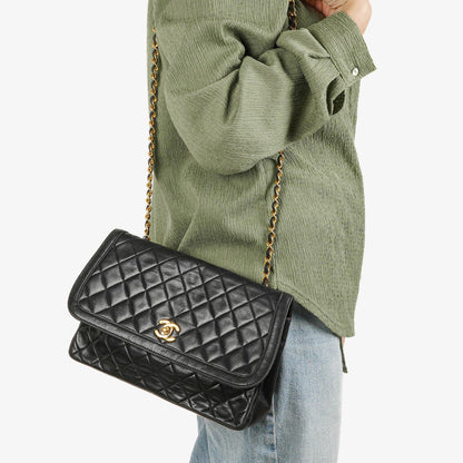 Chanel Medium Single Flap Tasche aus schwarzem gestepptem Lammleder mit 24K vergoldeten Beschlägen