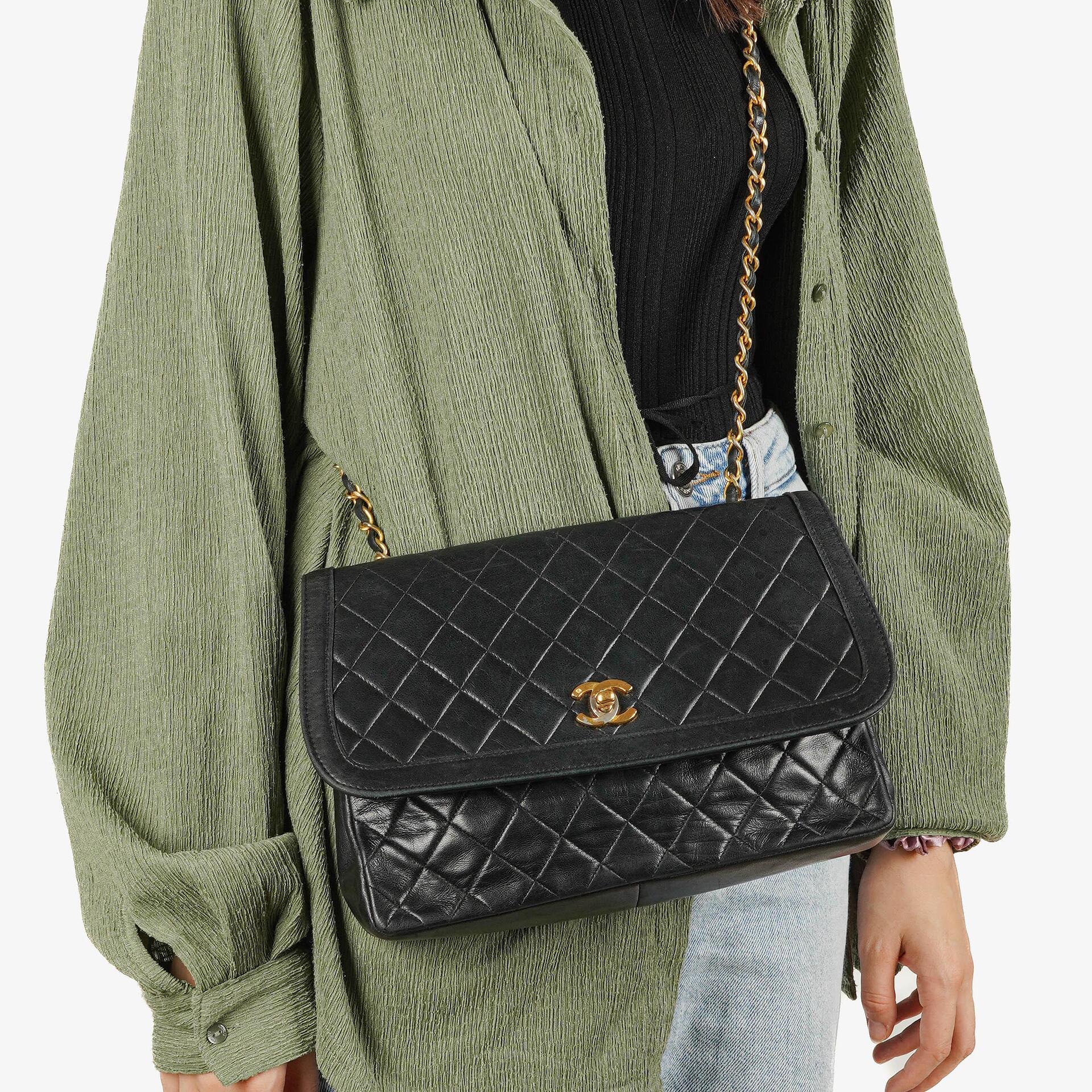 Chanel Medium Single Flap Tasche aus schwarzem gestepptem Lammleder mit 24K vergoldeten Beschlägen