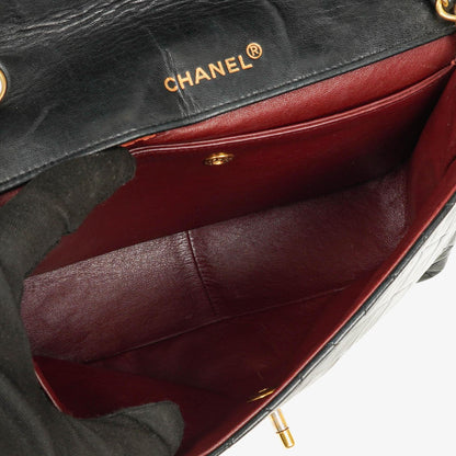 Chanel Medium Single Flap Tasche aus schwarzem gestepptem Lammleder mit 24K vergoldeten Beschlägen