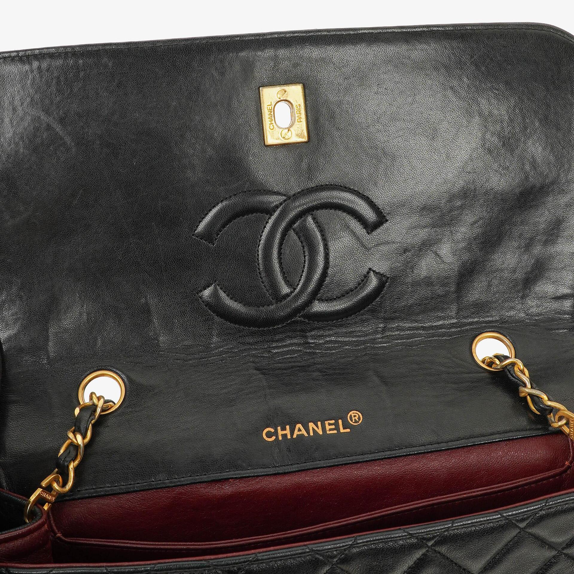 Chanel Medium Single Flap Tasche aus schwarzem gestepptem Lammleder mit 24K vergoldeten Beschlägen