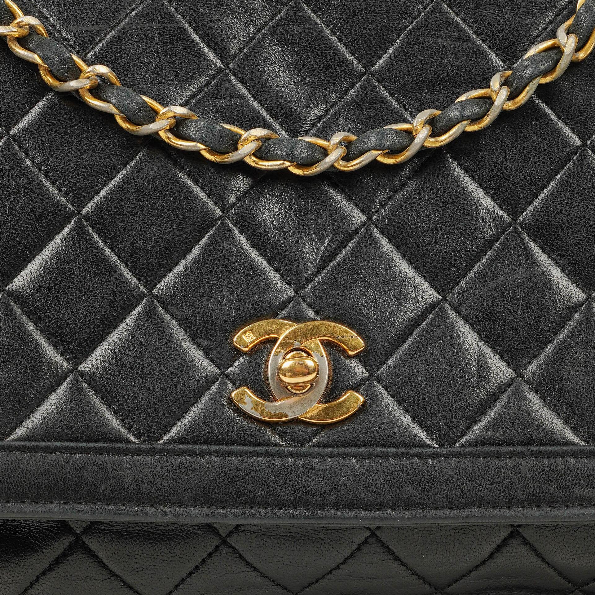 Chanel Medium Single Flap Tasche aus schwarzem gestepptem Lammleder mit 24K vergoldeten Beschlägen
