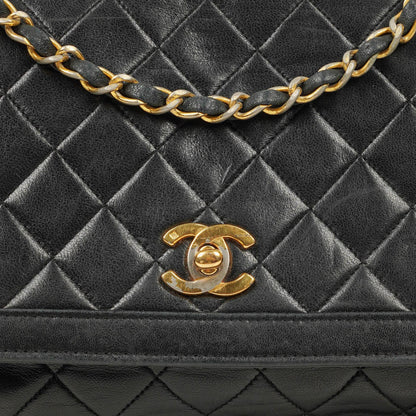 Chanel Medium Single Flap Tasche aus schwarzem gestepptem Lammleder mit 24K vergoldeten Beschlägen