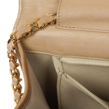 Chanel Medium Classic beige-ivory gestepptes Lammleder Single Flap Bag mit 24K goldplattierten Beschlägen