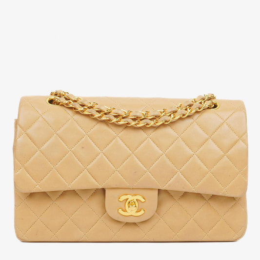 Chanel Medium Classic Beige gestepptes Leder Double Flap Tasche mit 24K goldfarbener Hardware