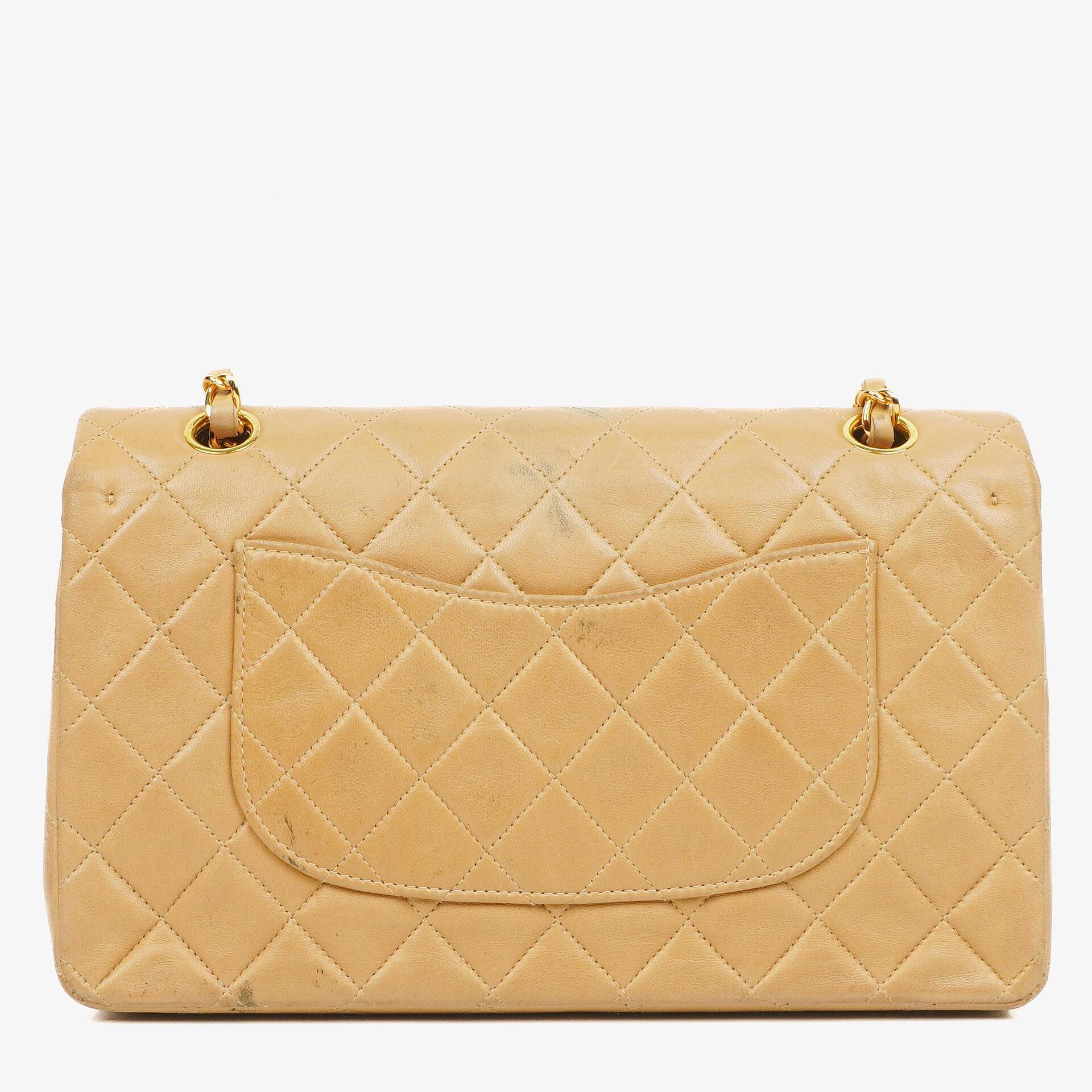 Chanel Medium Classic Beige gestepptes Leder Double Flap Tasche mit 24K goldfarbener Hardware