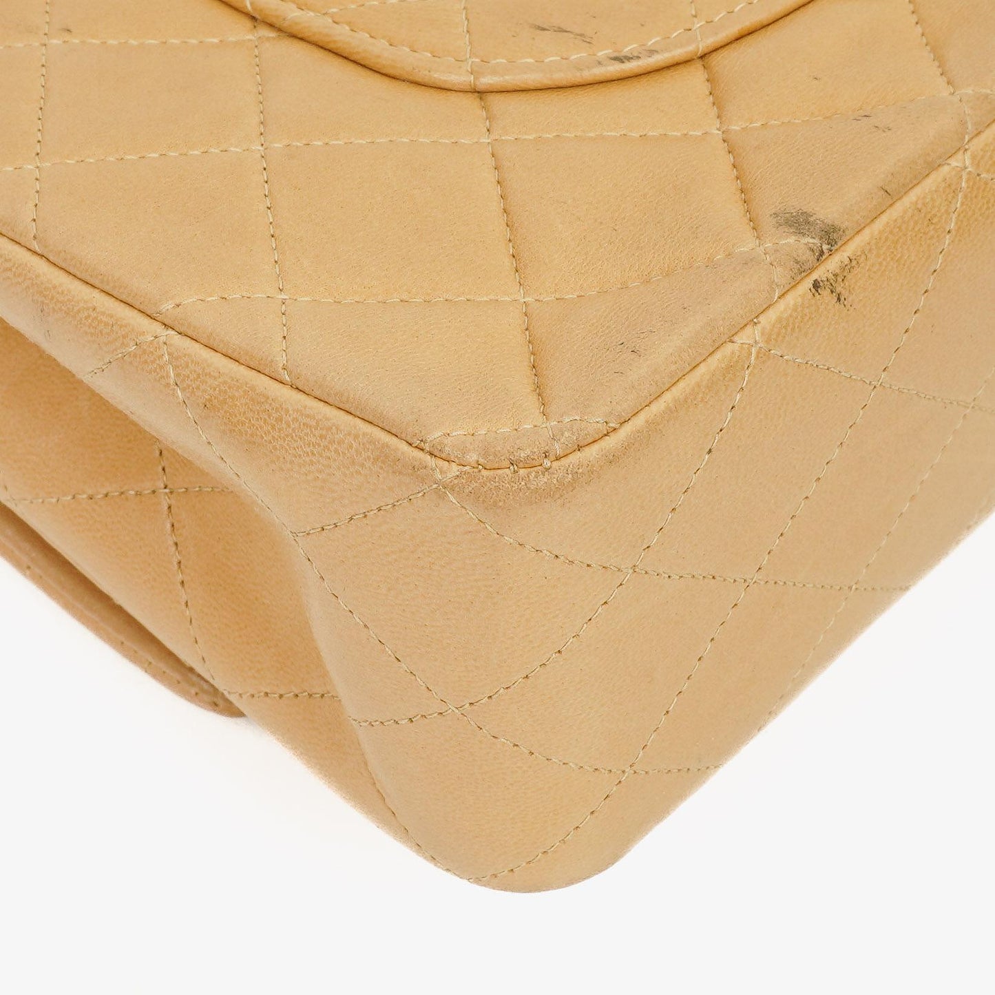 Chanel Medium Classic Beige gestepptes Leder Double Flap Tasche mit 24K goldfarbener Hardware