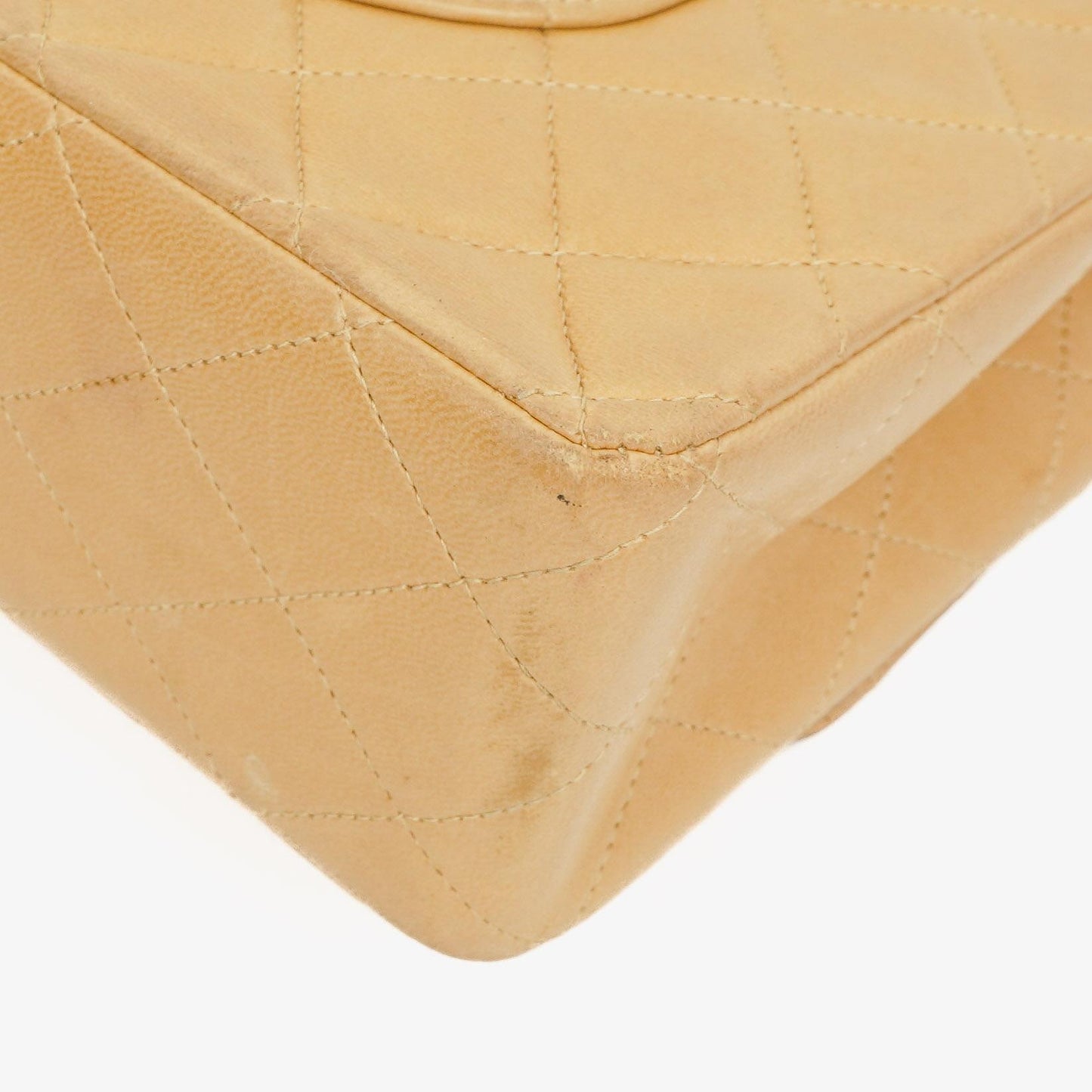 Chanel Medium Classic Beige gestepptes Leder Double Flap Tasche mit 24K goldfarbener Hardware