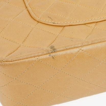 Chanel Medium Classic Beige gestepptes Leder Double Flap Tasche mit 24K goldfarbener Hardware