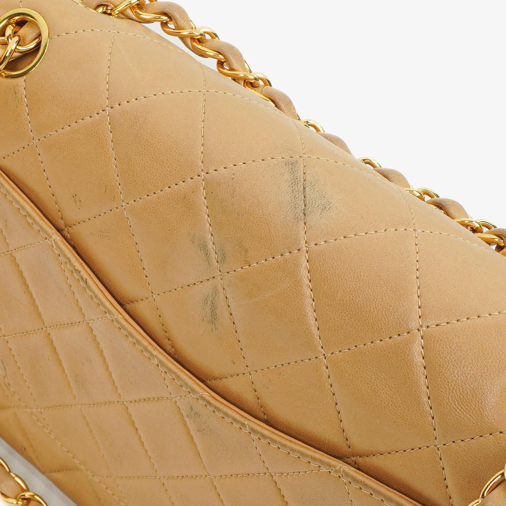 Chanel Medium Classic Beige gestepptes Leder Double Flap Tasche mit 24K goldfarbener Hardware