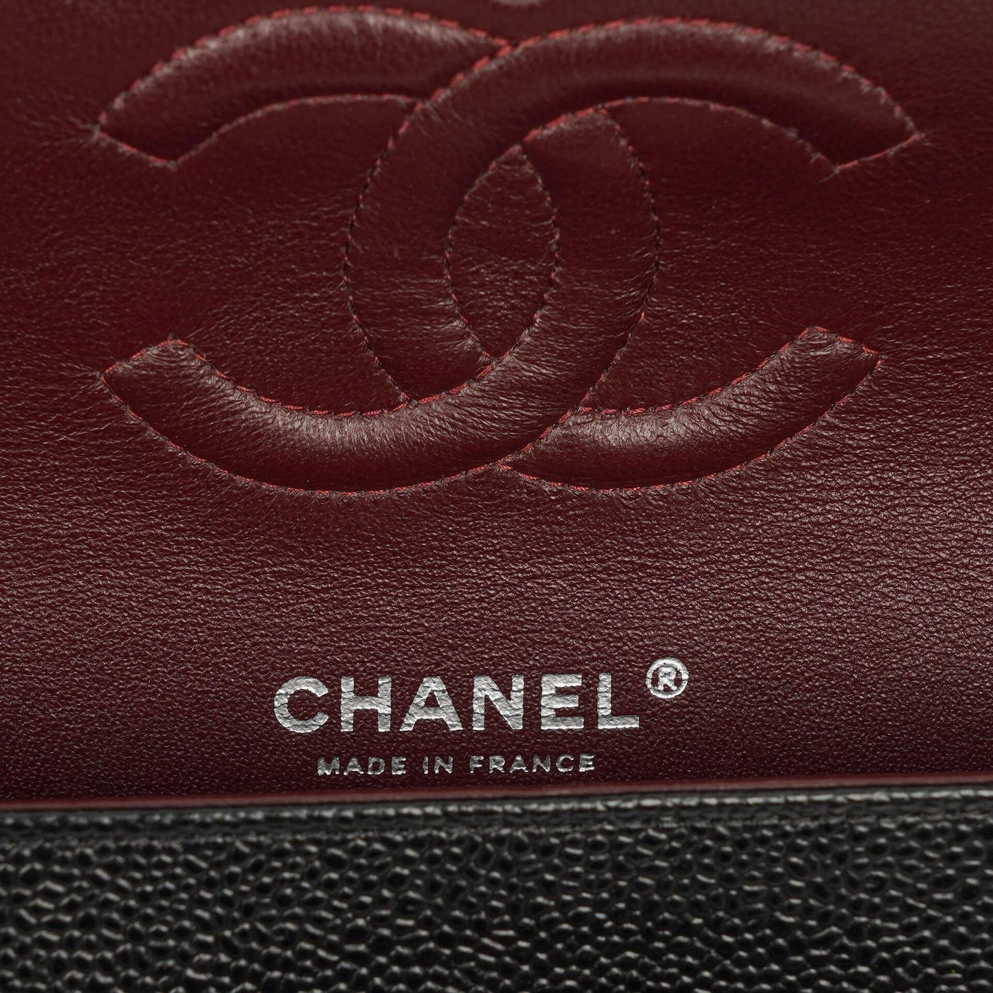 Chanel mittelgroße Classic Double Flap Bag aus schwarzem gestepptem Kaviarleder mit silberfarbener Hardware