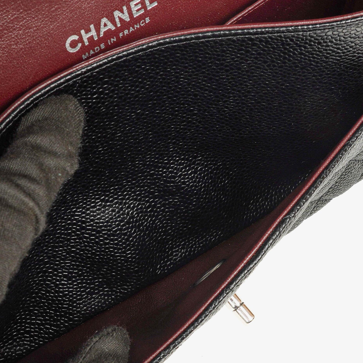 Chanel mittelgroße Classic Double Flap Bag aus schwarzem gestepptem Kaviarleder mit silberfarbener Hardware
