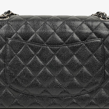 Chanel mittelgroße Classic Double Flap Bag aus schwarzem gestepptem Kaviarleder mit silberfarbener Hardware