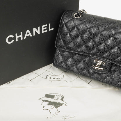 Chanel mittelgroße Classic Double Flap Bag aus schwarzem gestepptem Kaviarleder mit silberfarbener Hardware