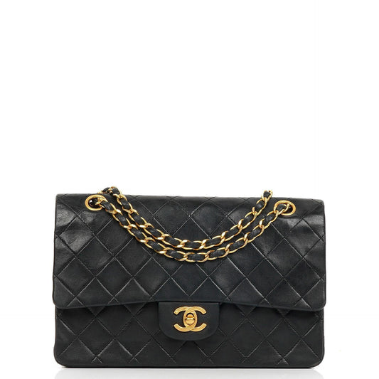 Chanel Classic Medium schwarze gesteppte Doppelklappentasche aus Lammleder mit 24K-vergoldeter Hardware