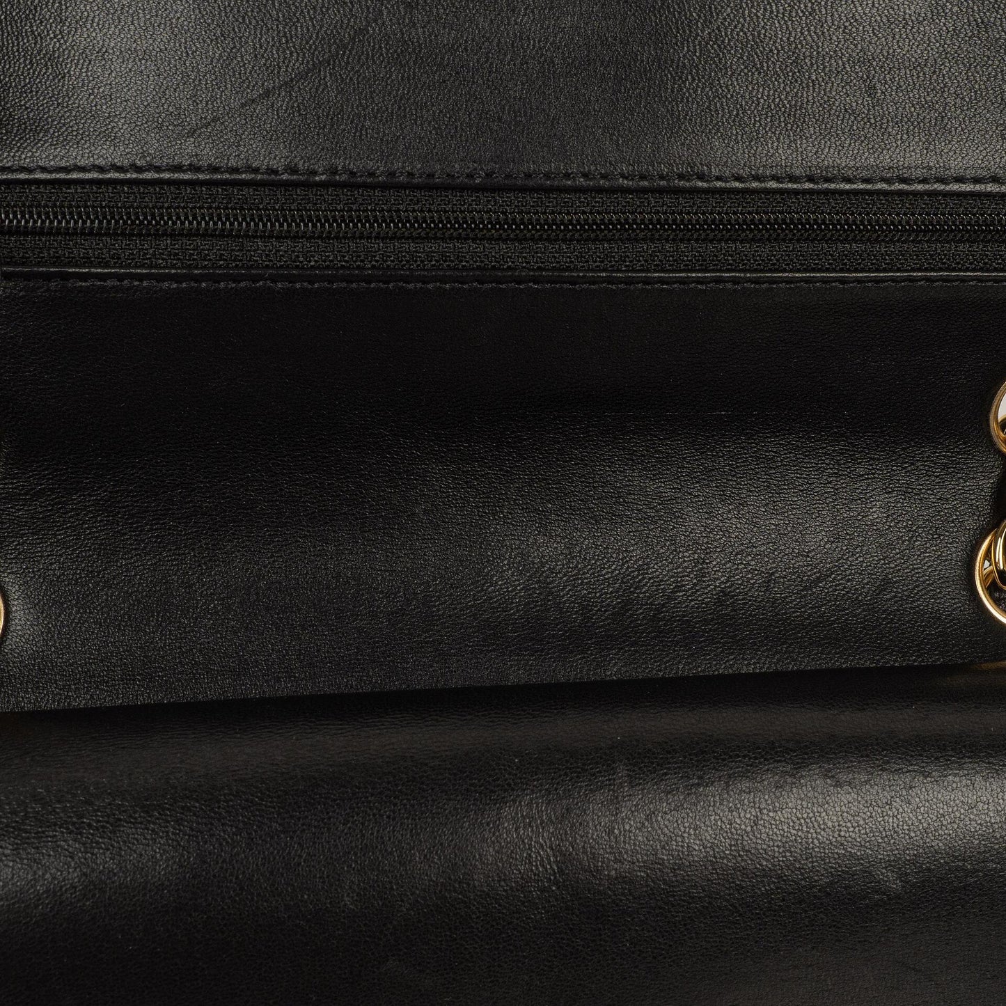 Chanel Classic Medium Double Flap Bag aus schwarzem gestepptem Lammleder mit goldfarbenen Beschlägen