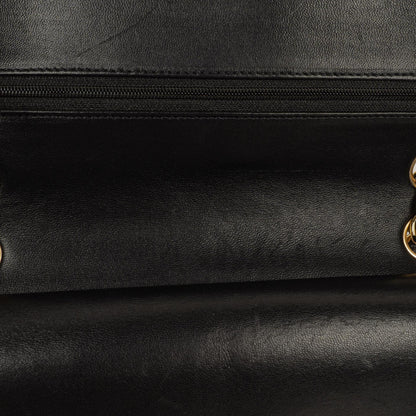Chanel Classic Medium Double Flap Bag aus schwarzem gestepptem Lammleder mit goldfarbenen Beschlägen
