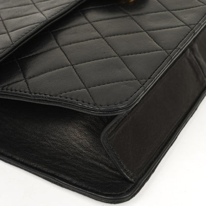 Chanel Medium Classic Single Flap Bag, Schwarzes gestepptes Lammleder, 24K Goldplattierte Hardware