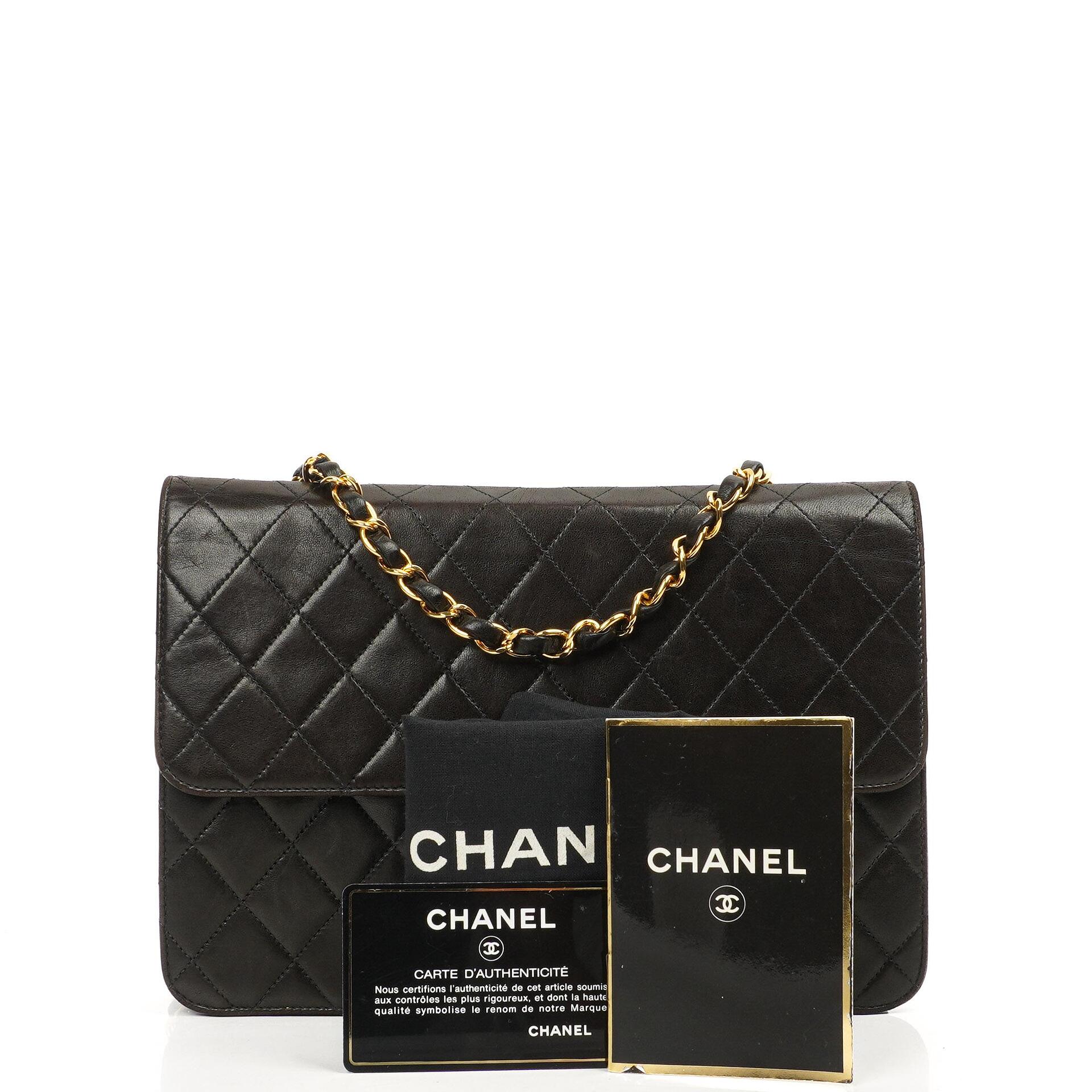 Chanel Mittlere Classic Schwarze gesteppte Lammleder Single Flap Tasche mit 24K vergoldeten Beschlägen