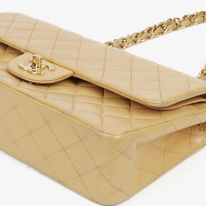 Chanel Mittlere Klassische Doppelklappen Tasche Beigefarbene gestepptes Lammleder mit 24K vergoldeten Beschlägen