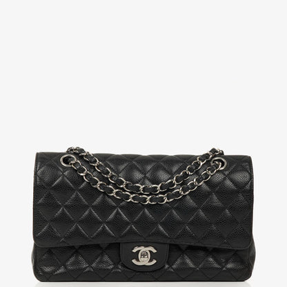 Chanel Mittelgroße Classic Double Flap Tasche aus schwarzem gestepptem Kaviarleder mit silberfarbenen Beschlägen, 2010-2011