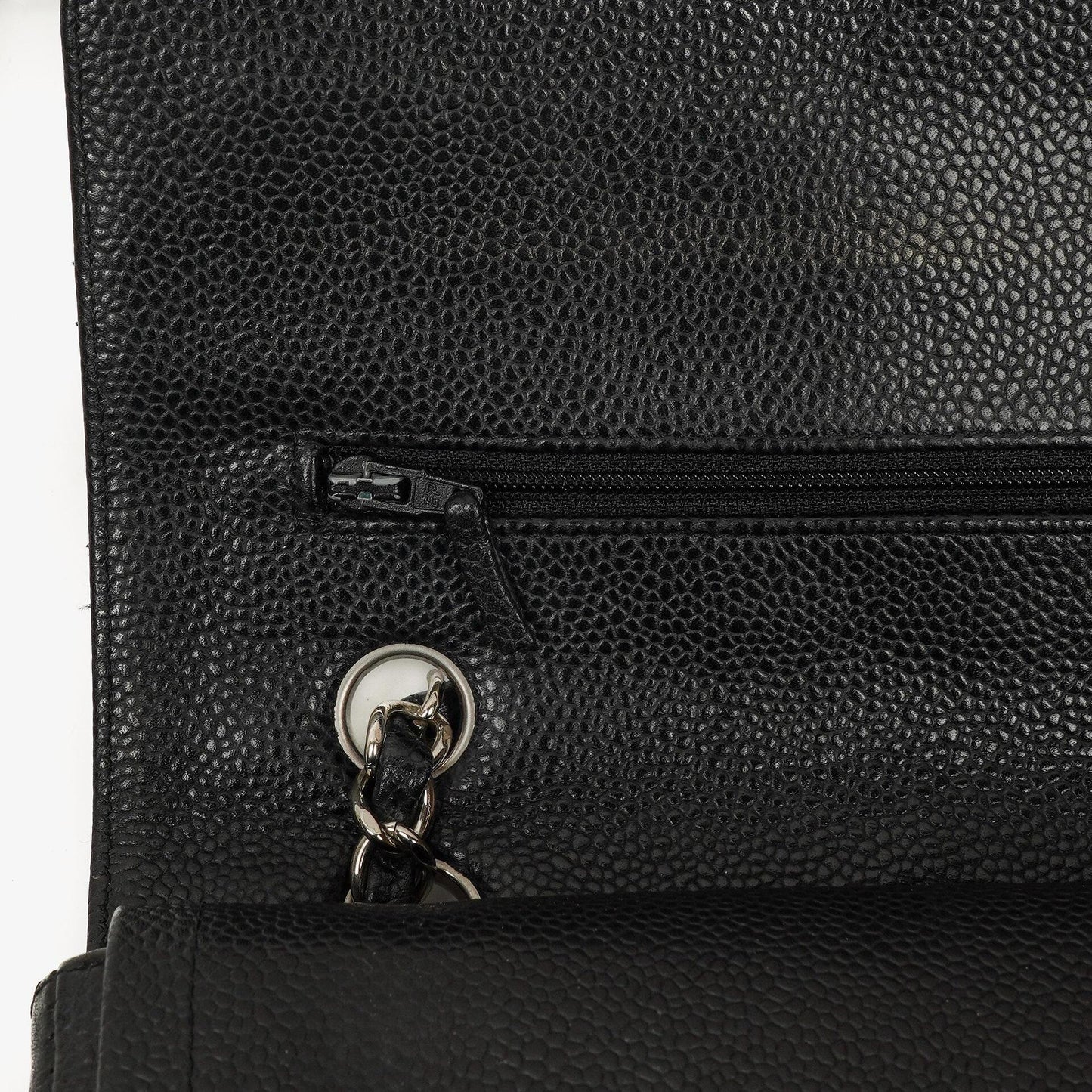 Chanel Mittelgroße Classic Double Flap Tasche aus schwarzem gestepptem Kaviarleder mit silberfarbenen Beschlägen, 2010-2011