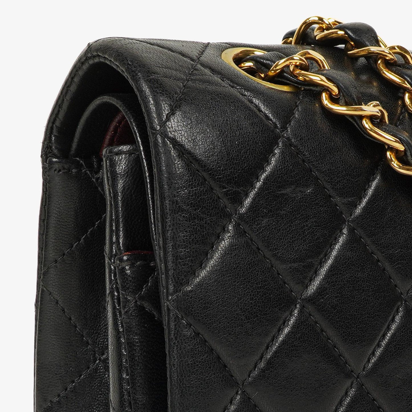 Chanel Mittelgroße Classic Double Flap Tasche aus gestepptem Lammleder in Schwarz mit 24K-vergoldeten Beschlägen