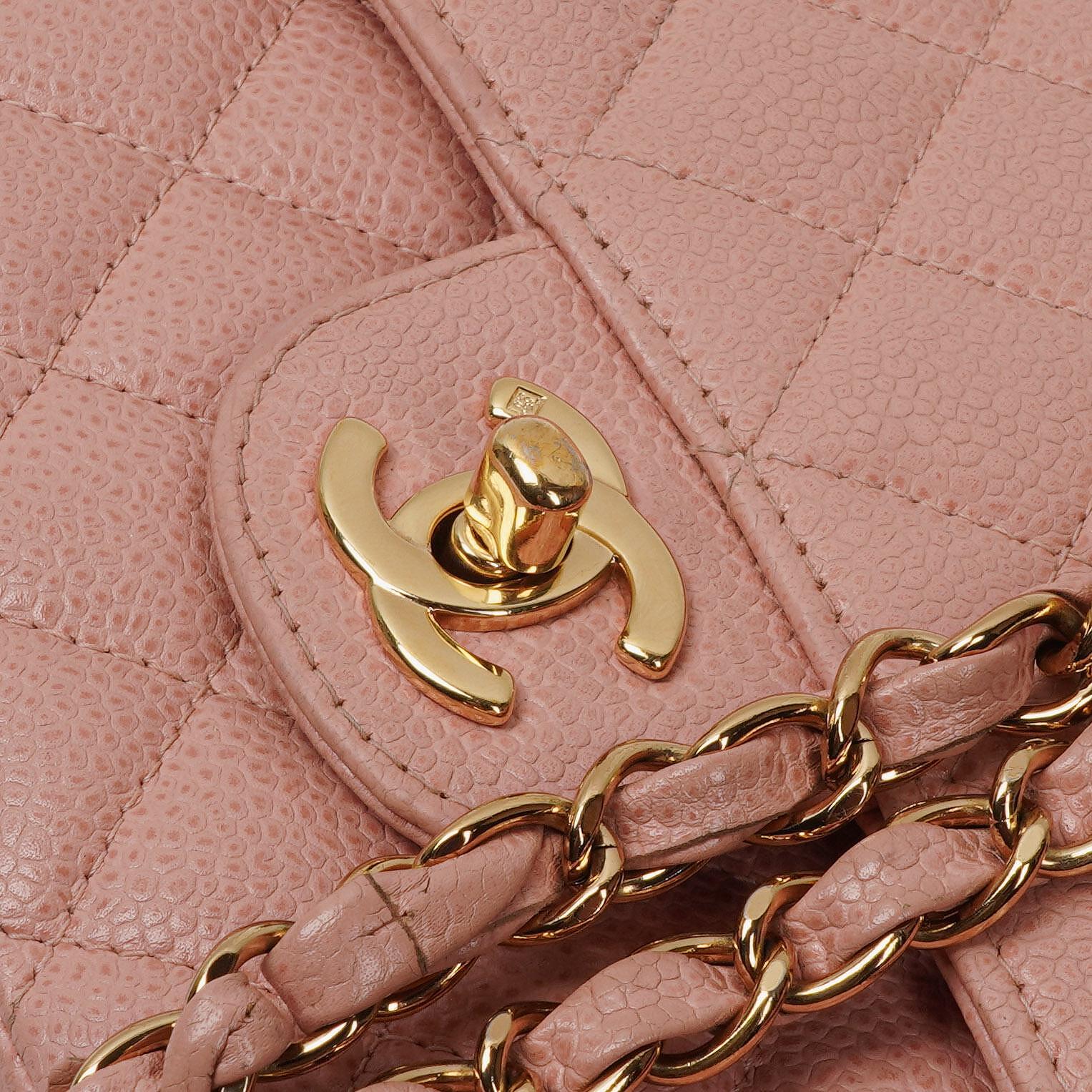 Chanel Medium Classic Double Flap Tasche Rosa gestepptes Kaviarleder mit 24K vergoldeter Hardware