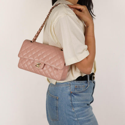 Chanel Medium Classic Double Flap Tasche Rosa gestepptes Kaviarleder mit 24K vergoldeter Hardware