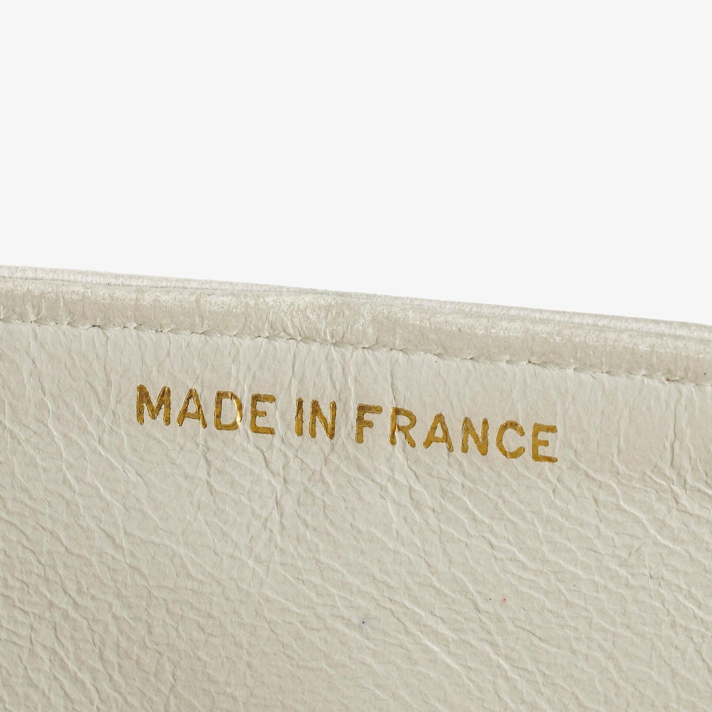 Chanel Mittelgroße Klassische Doppelklappe Tasche Weiß Chevron Gesteppt Lammleder 24K Vergoldete Hardware