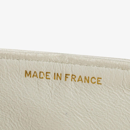 Chanel Mittelgroße Klassische Doppelklappe Tasche Weiß Chevron Gesteppt Lammleder 24K Vergoldete Hardware