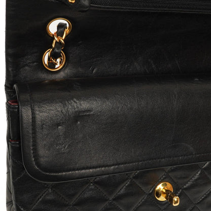 Chanel Medium Classic Double Flap Tasche aus Lammleder mit 24K vergoldeter Hardware