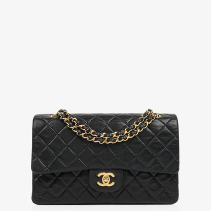Chanel Medium Classic Double Flap Tasche aus Lammleder mit 24K vergoldeter Hardware