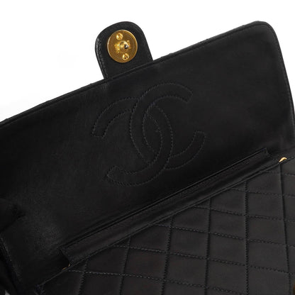 Chanel Medium Classic Single Flap Bag aus marineblauem gestepptem Lammleder mit 24K goldplattierten Beschlägen