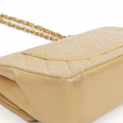Chanel Mittlere klassische gesteppte Lammleder Doppelklappen-Tasche mit 24K goldplattierter Hardware