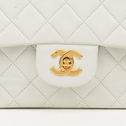 Chanel Classic Medium Double Flap Bag aus gestepptem Lammleder mit 24K goldplattierten Beschlägen