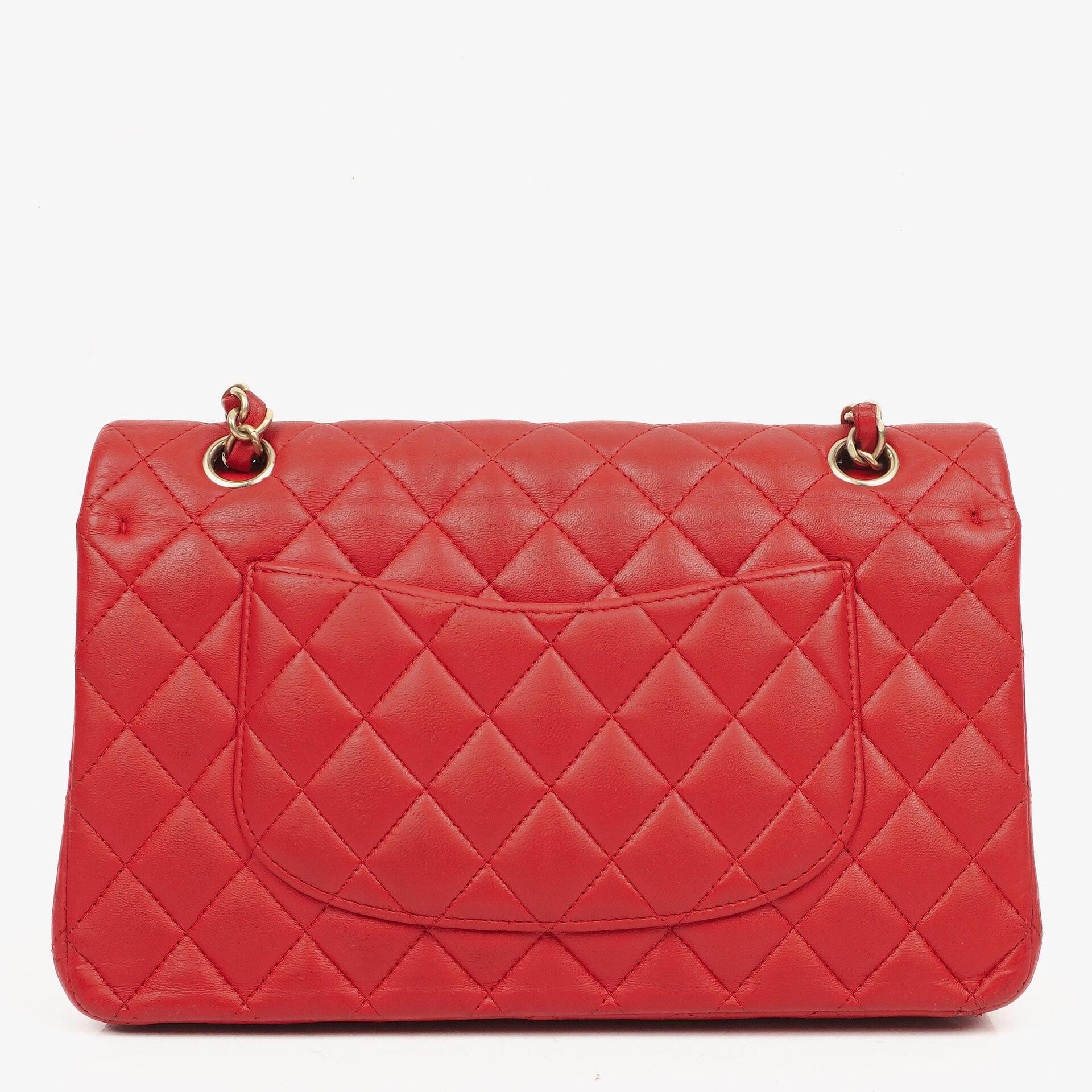 Chanel Medium Classic Rot Stepp-Leder Double Flap Tasche mit Goldfarbener Hardware