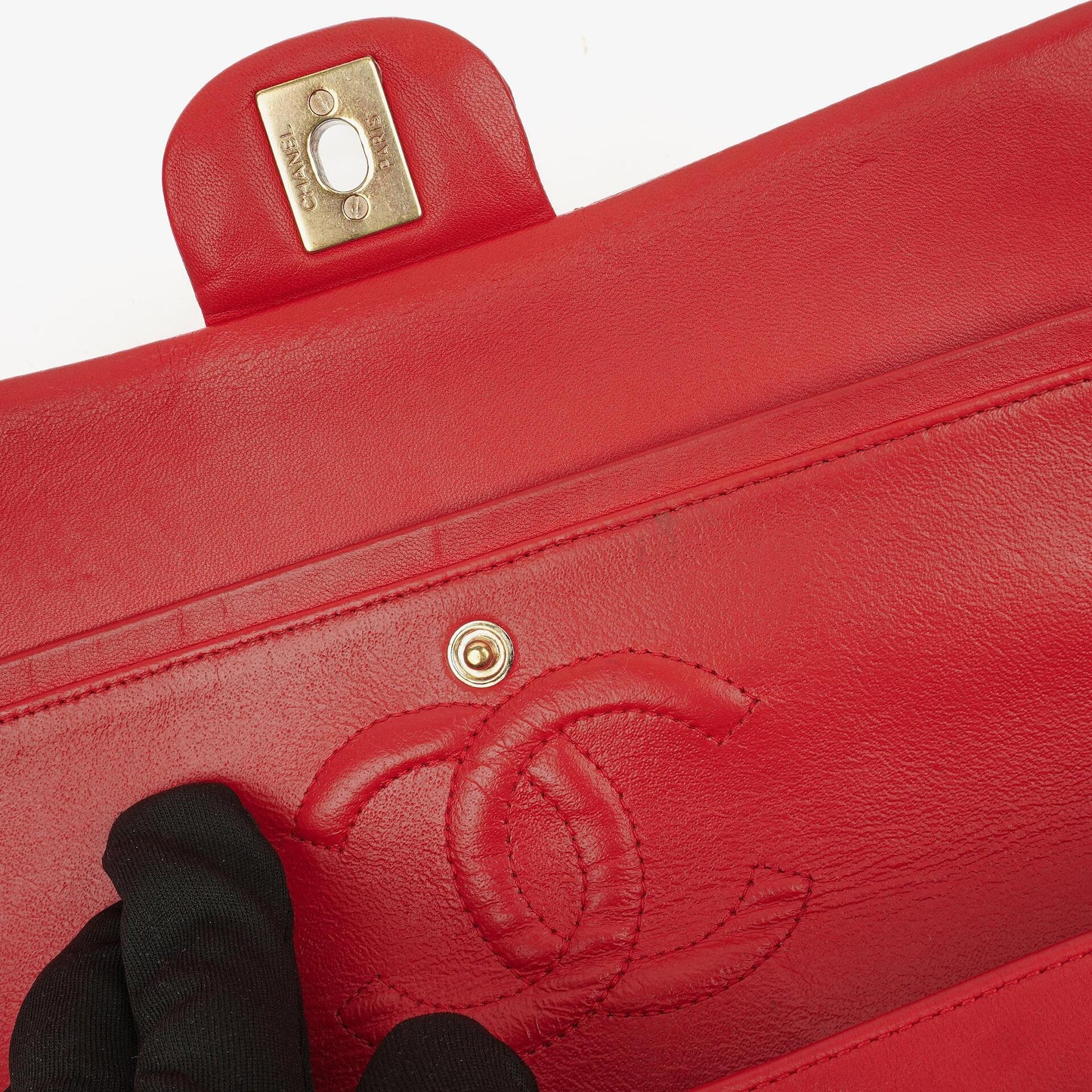 Chanel Medium Classic Rot Stepp-Leder Double Flap Tasche mit Goldfarbener Hardware