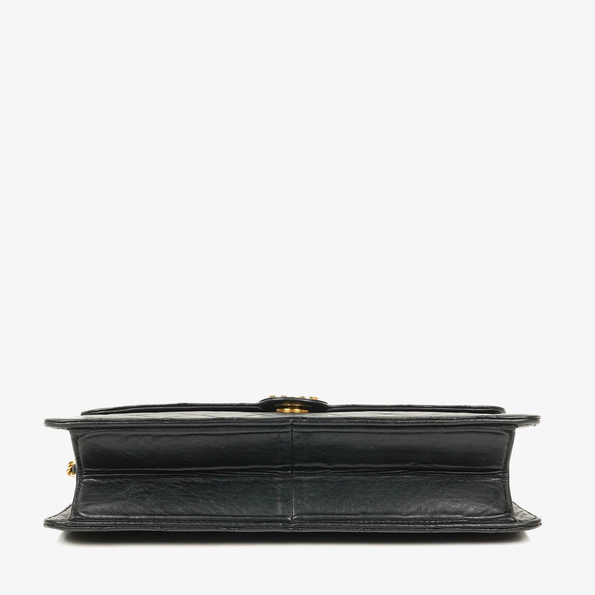 Chanel Medium Classic Single Flap Tasche aus schwarzem gestepptem Lammleder mit 24K vergoldeter Hardware